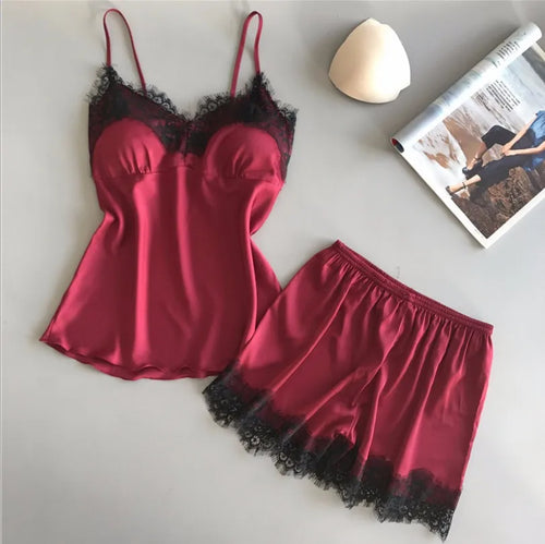 π Lace Reverie V-Neck Sleepwear Set